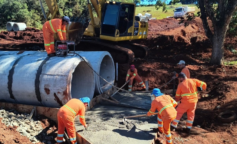 Pavimentação da PR-239 entre Mato Rico e Roncador