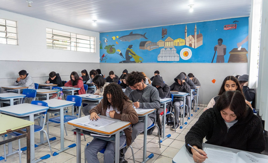 A quatro meses da Prova Paraná Mais, mais de 100 mil estudantes se preparam para disputar vagas na UFPR