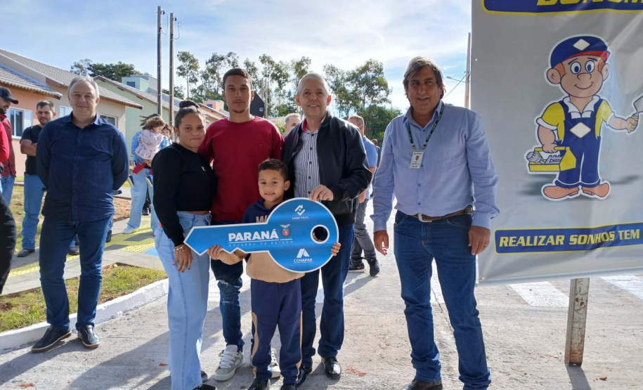COHAPAR enviou-lhe arquivos "COHAPAR - Entrega Resid. Fênix em Tapira"