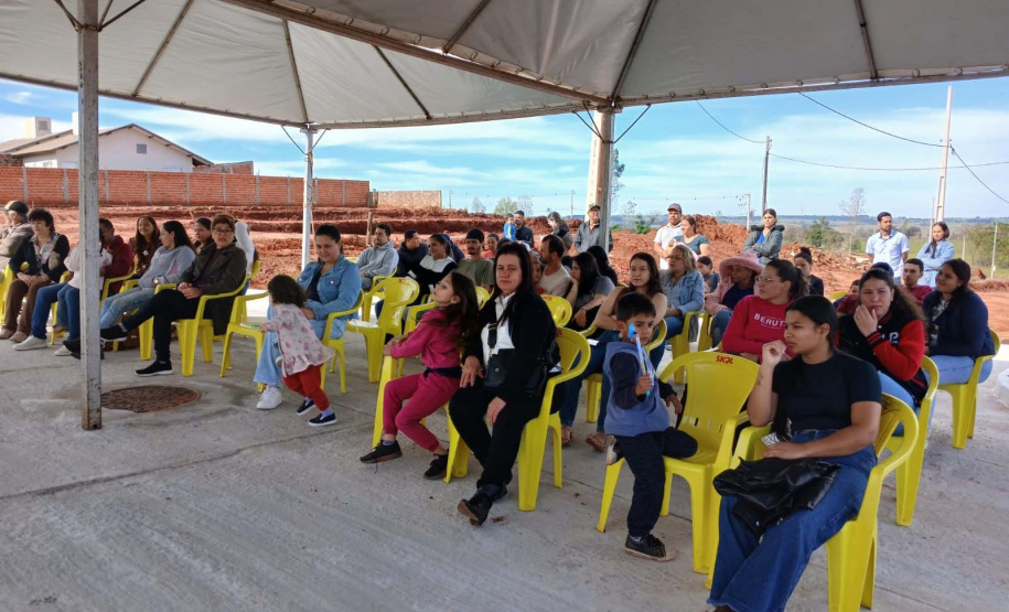 COHAPAR enviou-lhe arquivos "COHAPAR - Entrega Resid. Fênix em Tapira"