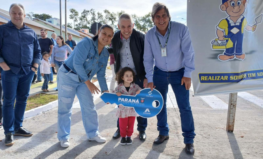 COHAPAR enviou-lhe arquivos "COHAPAR - Entrega Resid. Fênix em Tapira"