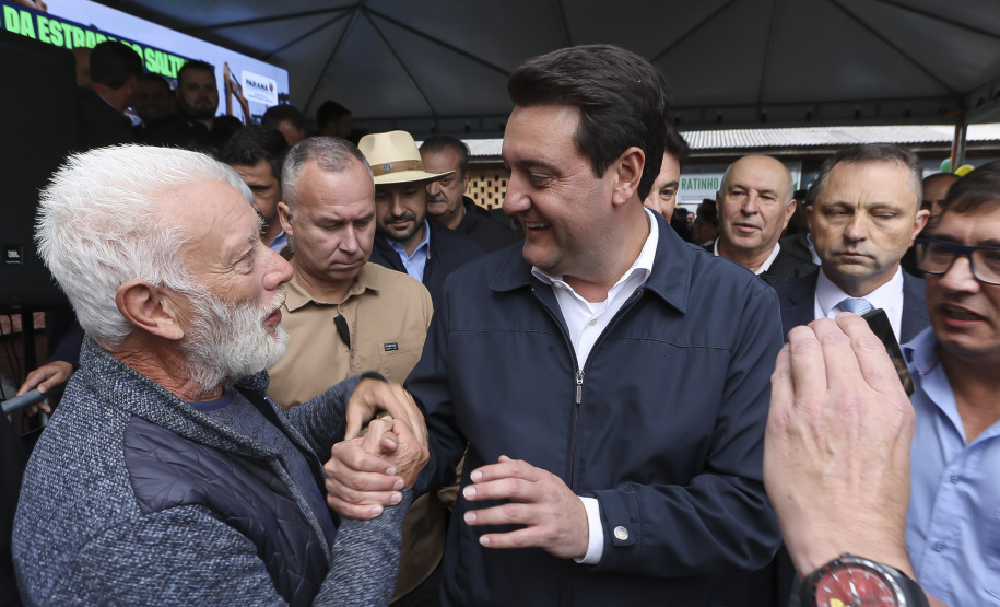 Ratinho Junior libera R$ 90,7 milhões para pavimentação de estrada turística e outras obras em Tijucas do Sul