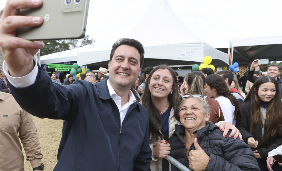 Ratinho Junior libera R$ 90,7 milhões para pavimentação de estrada turística e outras obras em Tijucas do Sul