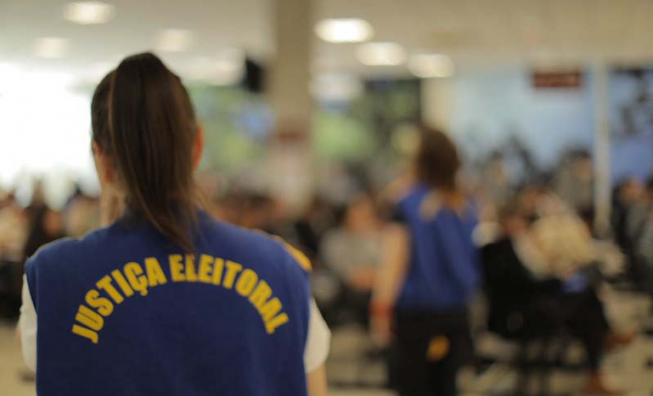 Com apoio da Seed, eleições do Parlamento Jovem mobilizam estudantes em 88 colégios da rede estadual.