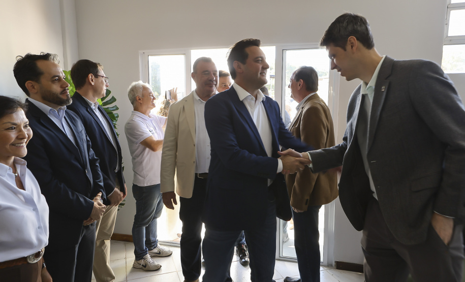 Governador Ratinho Junior inaugura Escritório de Extensão da UEL em Assaí