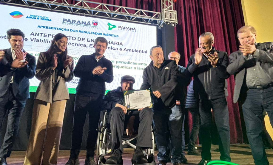 LEGENDA: Governo do Estado apresentou na noite de quinta-feira (11) o anteprojeto de engenharia com as obras necessárias para minimizar os efeitos das cheias do Rio Iguaçu.