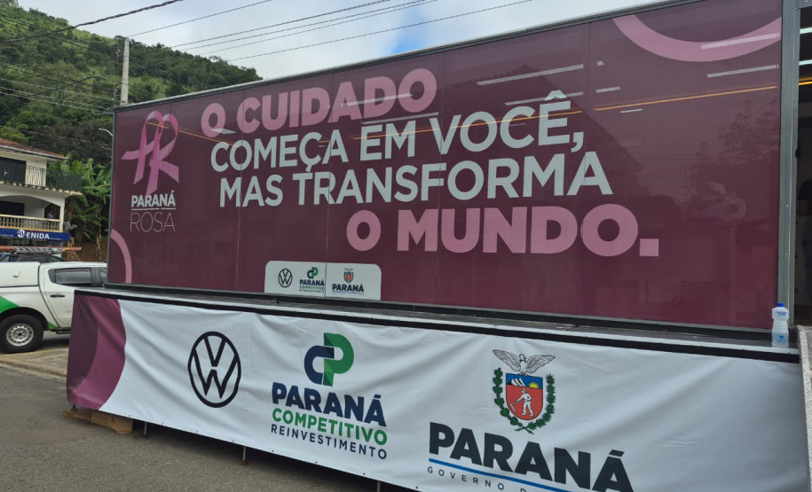 SESA - Carreta Saúde da Mulher chega a Rolândia para atender seis municípios da região