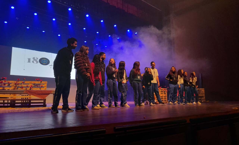 Colégio Estadual do Paraná celebra 180 anos com espetáculo no Teatro Guaíra