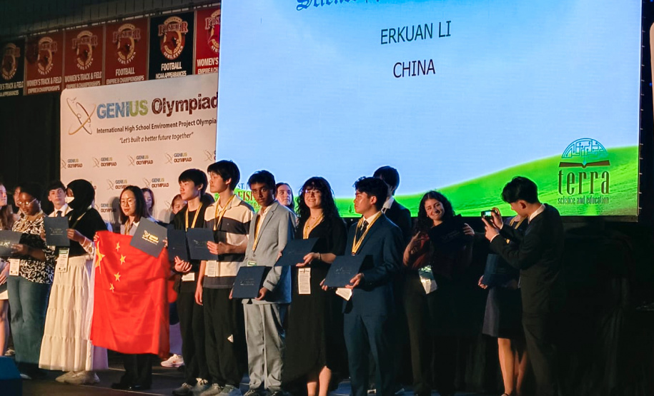 Estudante do Paraná retorna de evento internacional com menção honrosa na categoria de ciências