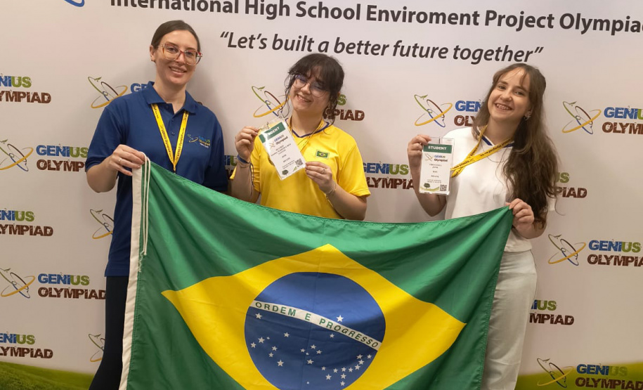 Estudante do Paraná retorna de evento internacional com menção honrosa na categoria de ciências