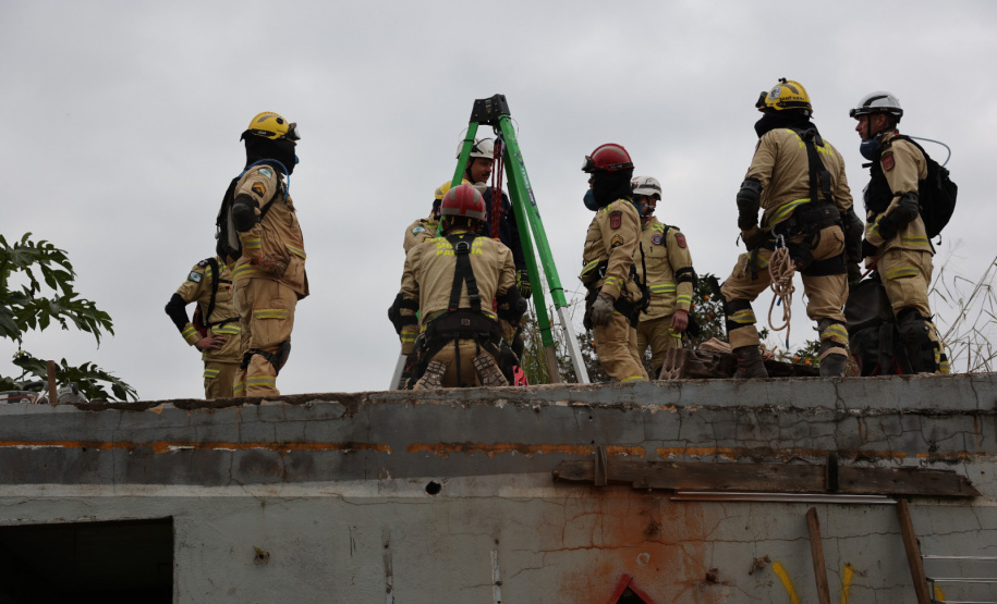 Bombeiros do Paraná participam de simulado inédito com as corporações de SC e RS e aperfeiçoam resposta a desastres