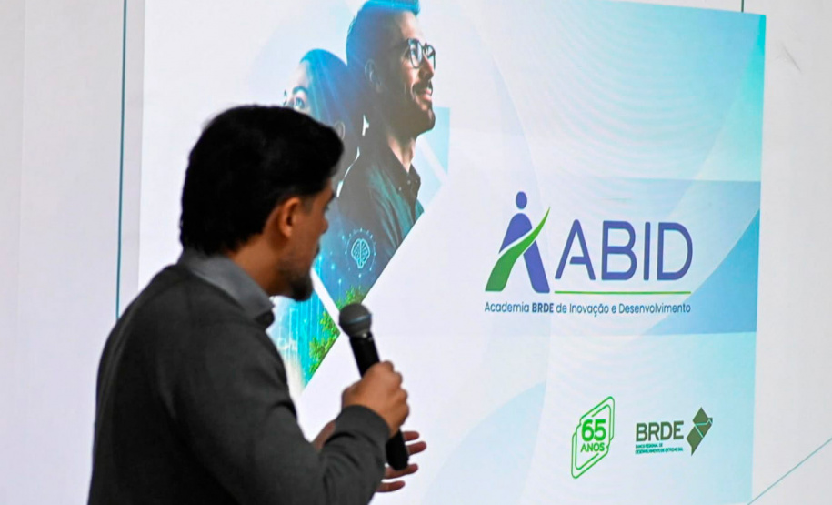 BRDE lança academia corporativa para fortalecer inovação, gestão do conhecimento e desenvolvimento regional