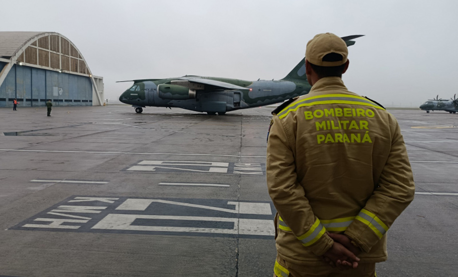 Bombeiros paranaenses já estão a caminho da Venezuela com equipe de busca e resgate brasileira