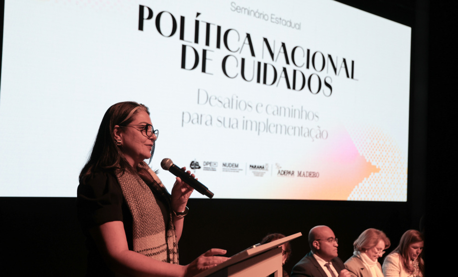 Paraná reforça protagonismo nacional em seminário sobre a Política Nacional de Cuidados