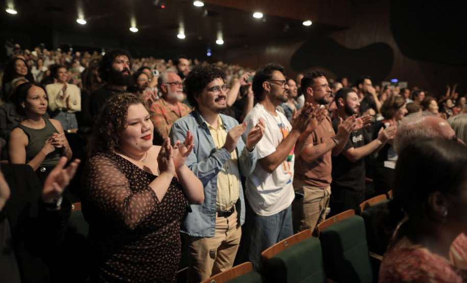 TEATRO GUAÍRA - Novas contratações Teatro Guaíra