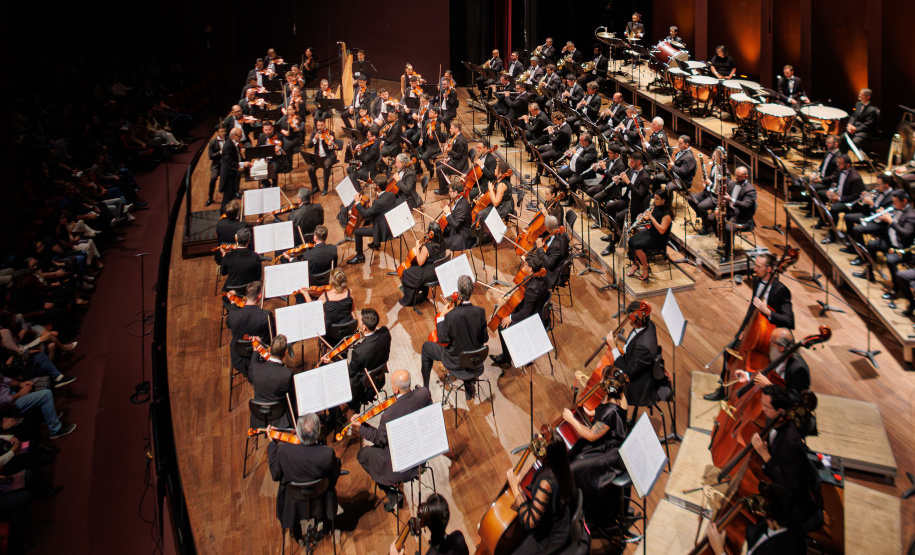 Concerto da Orquestra Sinfônica do Paraná celebra os 70 anos da pianista Analaura de Souza Pinto, uma das fundadoras da OSP