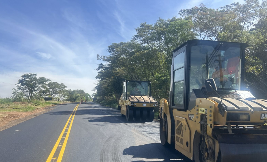 PR-463 entre Colorado e Santo Inácio.