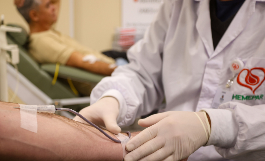 Hemepar reforça chamado para doadores de sangue dos tipos O positivo e O negativo