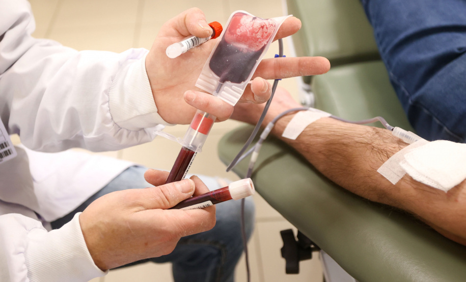 Hemepar reforça chamado para doadores de sangue dos tipos O positivo e O negativo