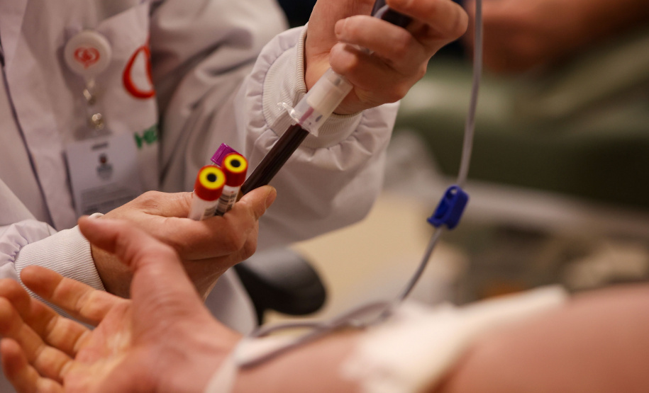 Hemepar reforça chamado para doadores de sangue dos tipos O positivo e O negativo