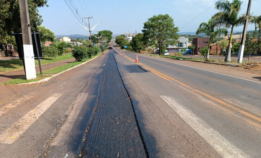 Serviços de conservação na PR-457 em São Pedro do Ivaí