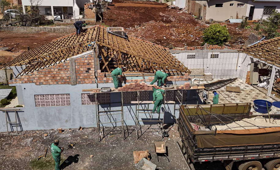 RECONSTRUÇÃO CASAS