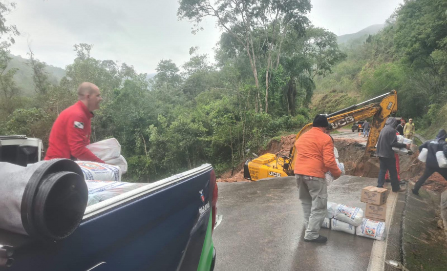 ESTRADA DESLIZAMENTO