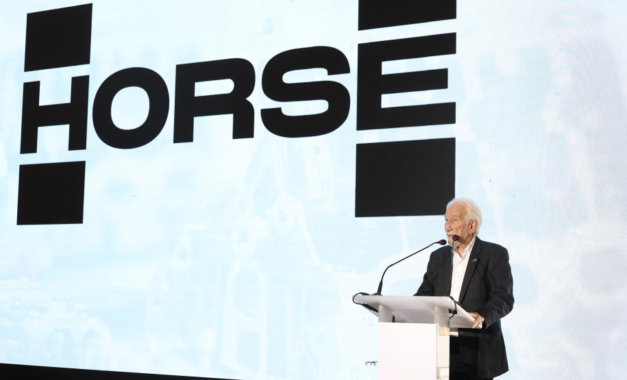 HORSE POWERTRAIN VICE