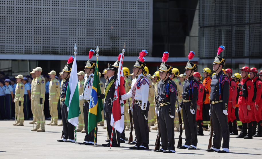 O governador Darci Piana participou nesta quinta-feira (8) do Aniversario bombeiros no Guatupê