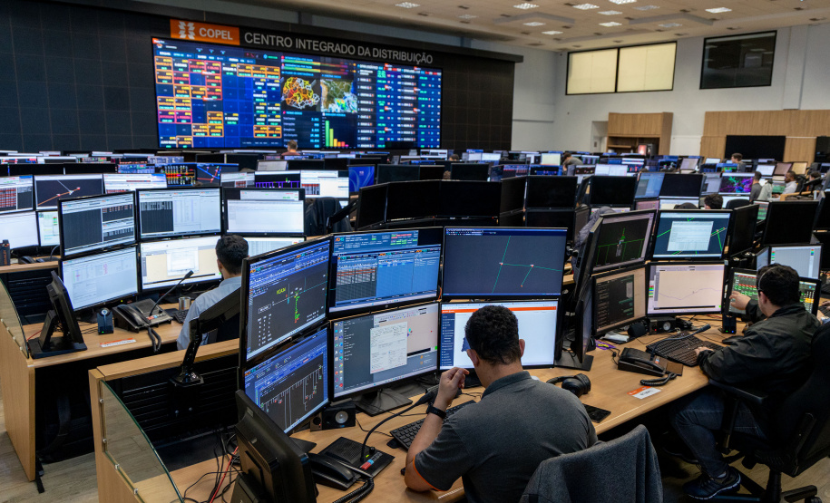 Copel investe quase R$ 900 milhões, em três anos, na prevenção a desligamentos por eventos climáticos