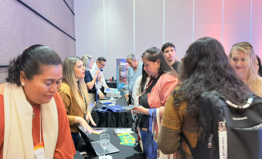 VIAJE PARANÁ - Edição América Latina: Viaje Paraná apresenta atrativos estaduais e encanta agentes de viagens paraguaios