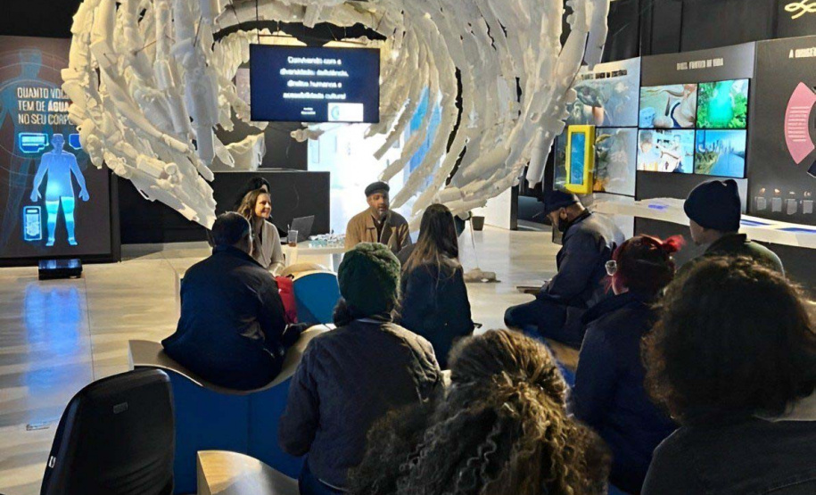 Acessibilidade no museu e visita guiada noturna: confira a programação educativa do MIS-PR em novembro