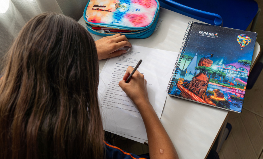 Enem 2026: alunos devem optar por inglês ou espanhol até domingo