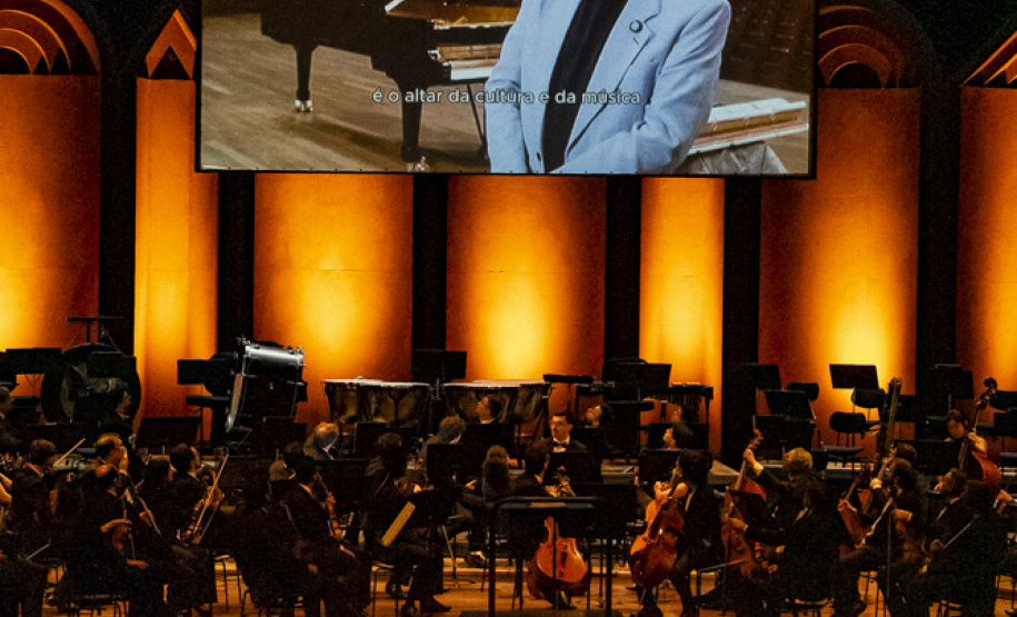 Orquestra Sinfônica do Paraná homenageia Roberto Tibiriçá em concerto que antecede apresentações na China