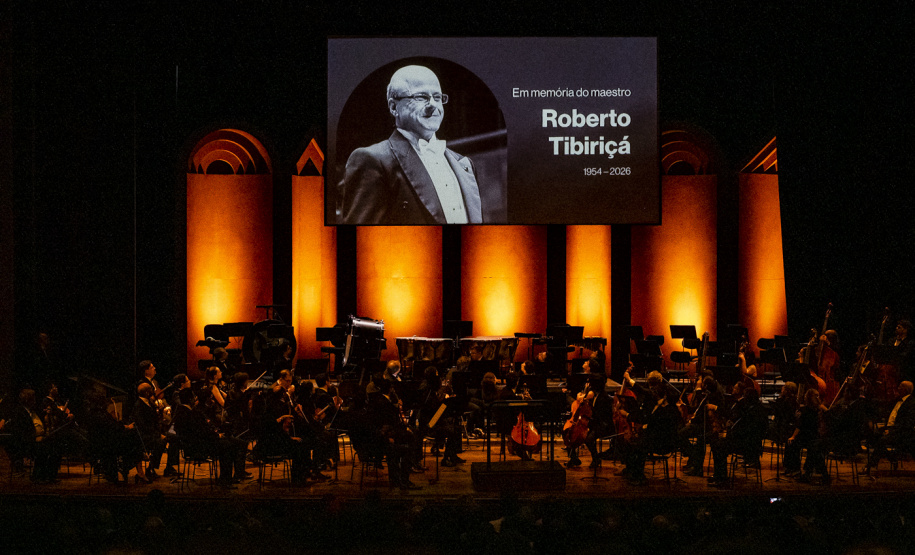 Orquestra Sinfônica do Paraná homenageia Roberto Tibiriçá em concerto que antecede apresentações na China