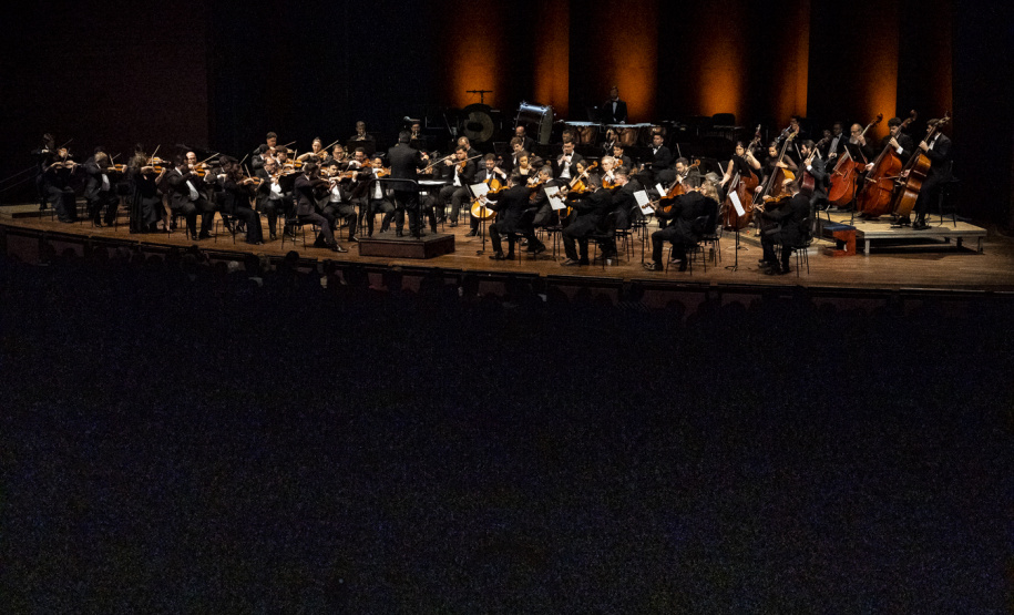 Orquestra Sinfônica do Paraná homenageia Roberto Tibiriçá em concerto que antecede apresentações na China