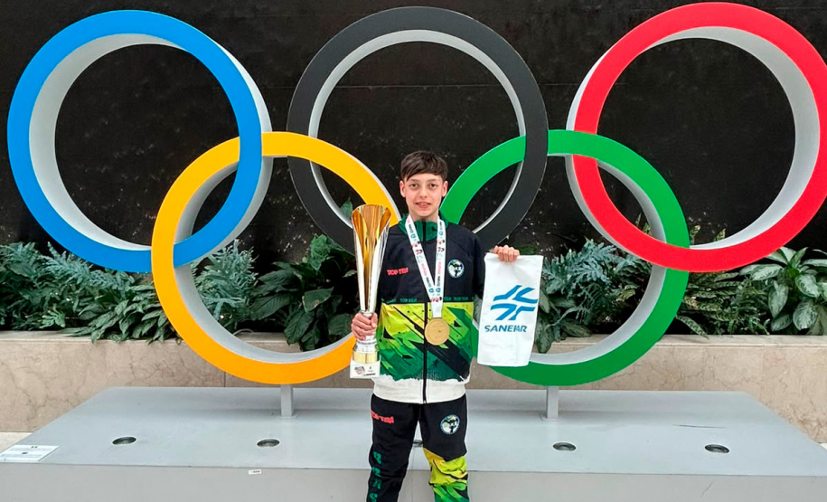 Atleta patrocinado pela Sanepar conquista ouro inédito no Mundial de Kickboxing