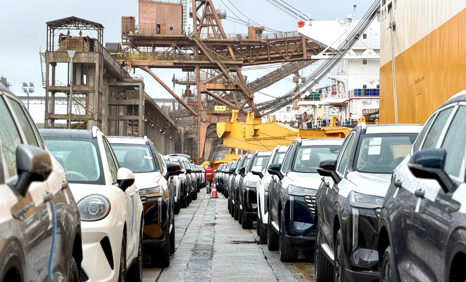 Porto de Paranaguá lidera movimentação nacional de veículos em setembro