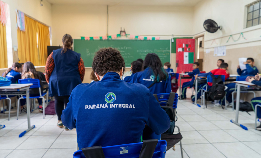 Cem mil alunos da rede estadual realizam a Prova Paraná Mais nesta semana
