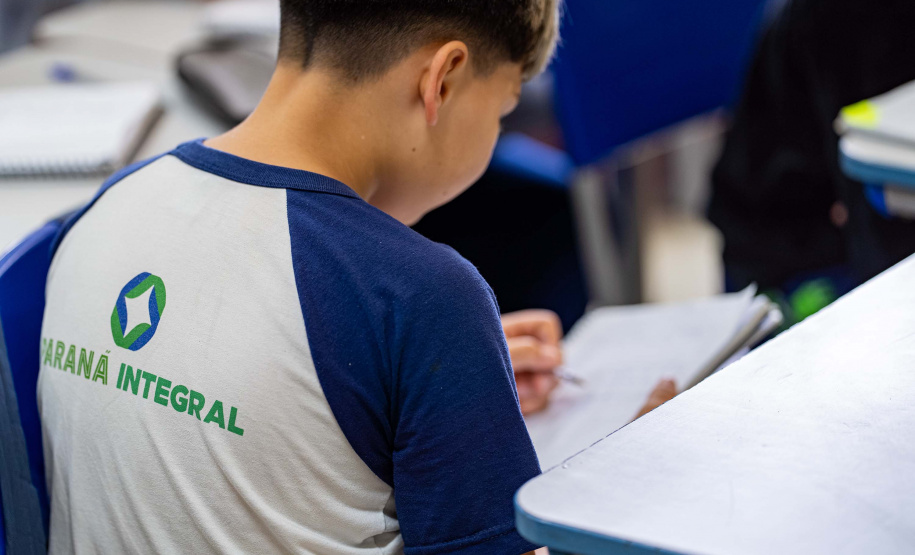 Cem mil alunos da rede estadual realizam a Prova Paraná Mais nesta semana