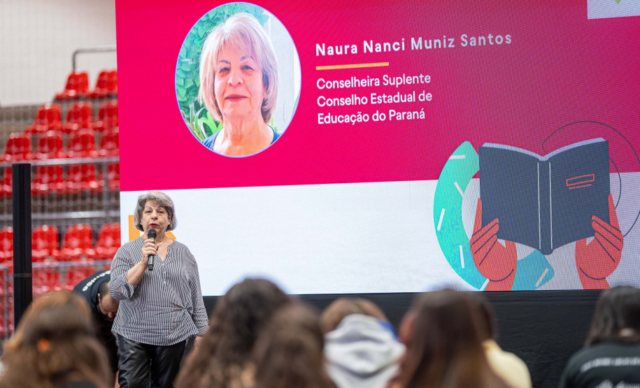 Dia do professor: evento para incentivo à docência reúne 800 estudantes em Curitiba e Maringá
