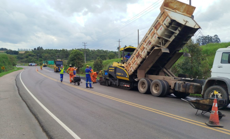 Conservação na PR-340 em Castro.