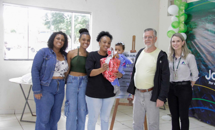 Entrega de casas do programa Vida Nova em Jandaia do Sul