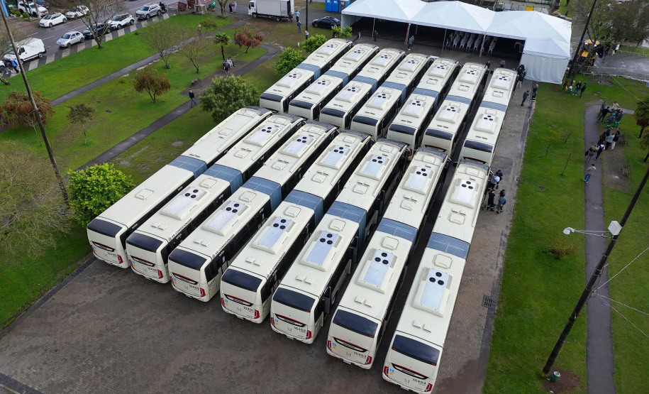 Ônibus fazenda rio grande