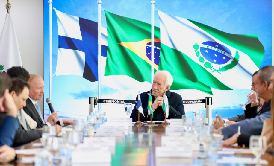 Embaixador Finlândia