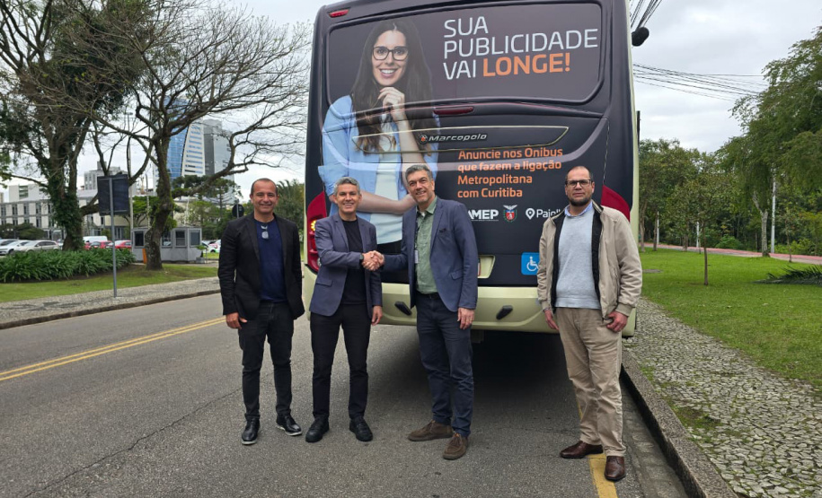 Publicidade ônibus metropolitano