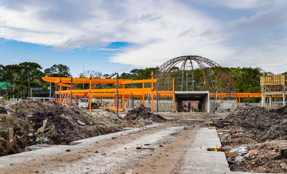 Obra do planetário em Pinhais entra em nova fase prestes a receber tecnologia alemã de última geração