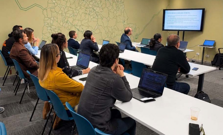 Hub GovTech Paraná acelera 65 startups para criar soluções voltadas ao setor público