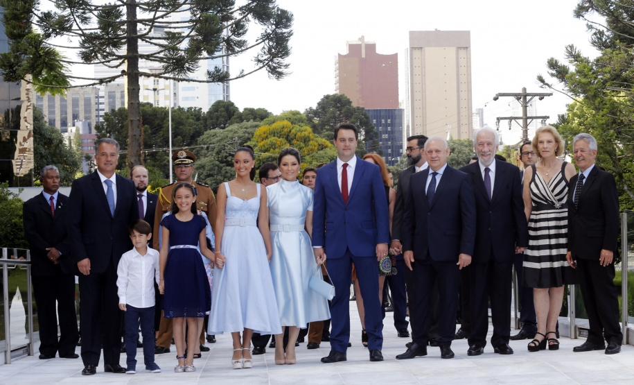 Governador eleito Carlos Massa Ratinho Junior chega à Assembleia Legislativa para tomar posse como governador do Estado do Paraná.  -  Curitiba, 01/01/2019  -  Foto: Arnaldo Alves/ANPr