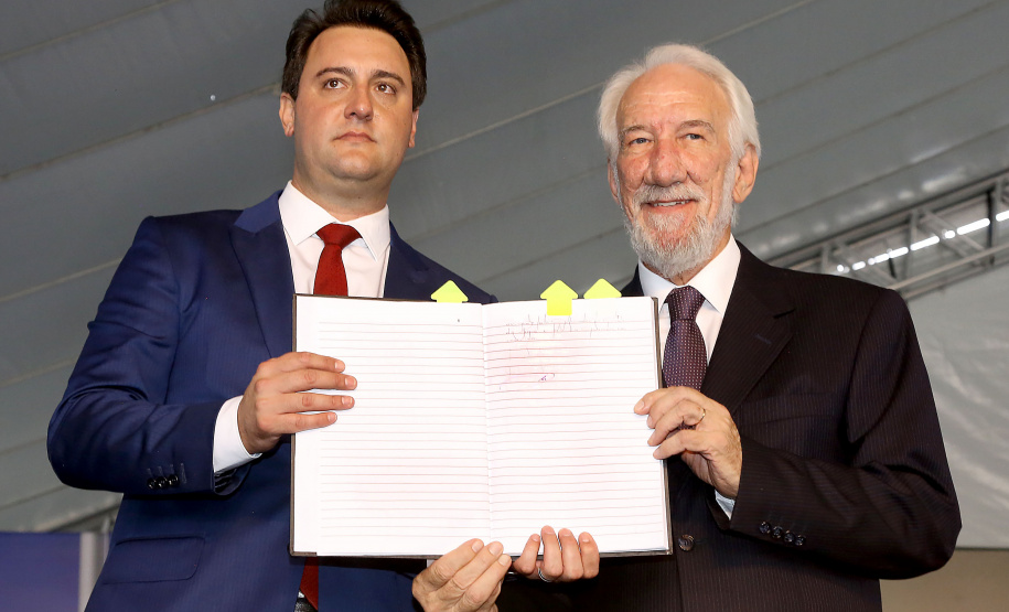 Posse do governador Carlos Massa Ratinho Junior. Na foto, com o vice governador, Darci Piana - Curitiba, 01/01/2019 - Foto: Jaelson Lucas/ANPr